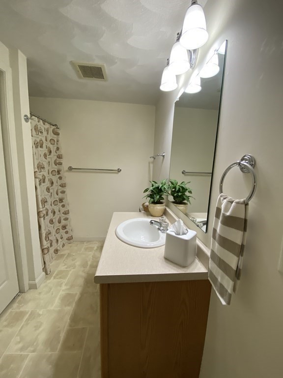 53 Cheyenne Road Worcester, MA 01606 - Photo 22 of 28 Gallery Image 22