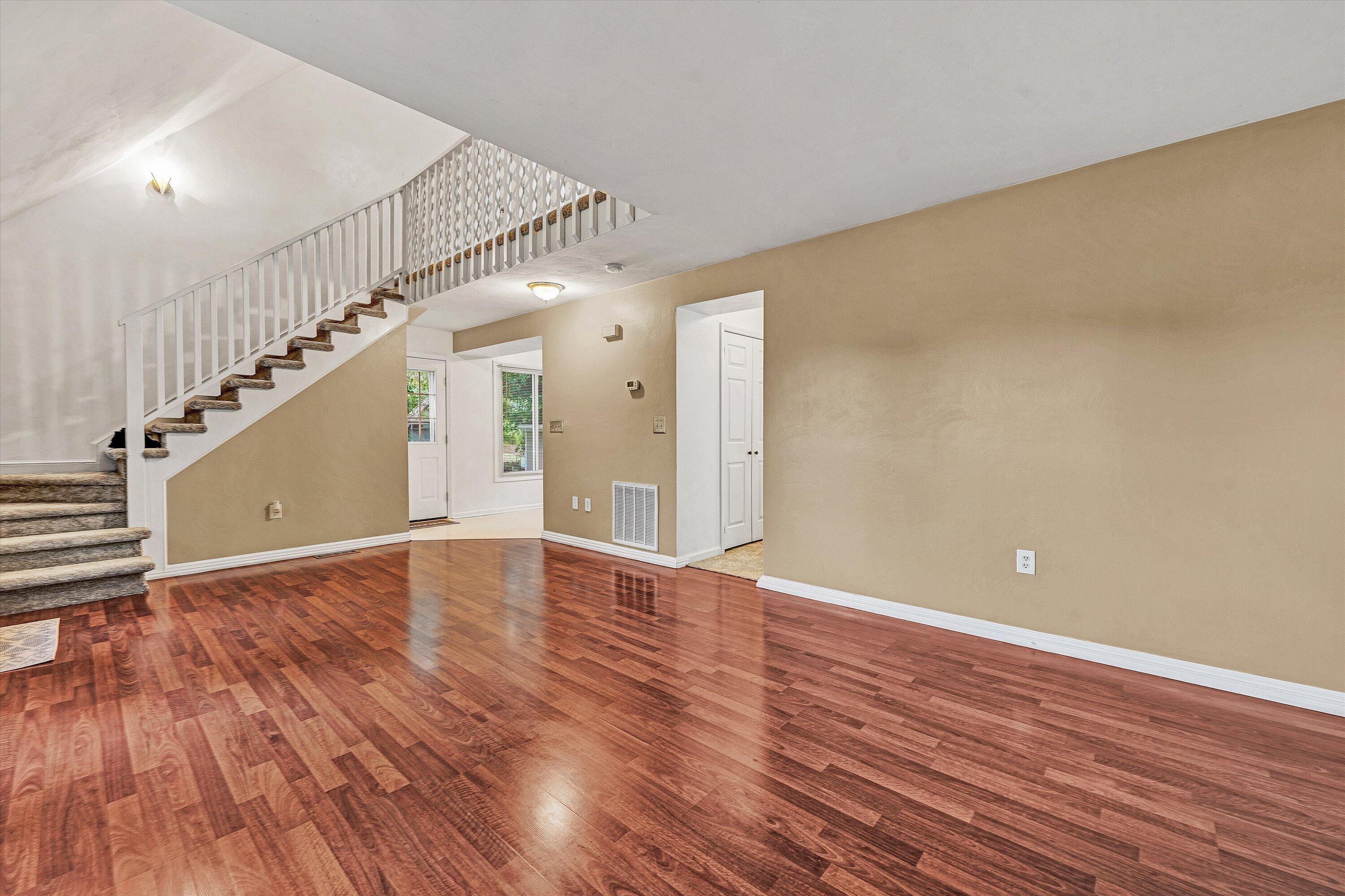5110 Stewartsville Road Moneta, VA 24121 - Photo 7 of 24 09-DSC00094