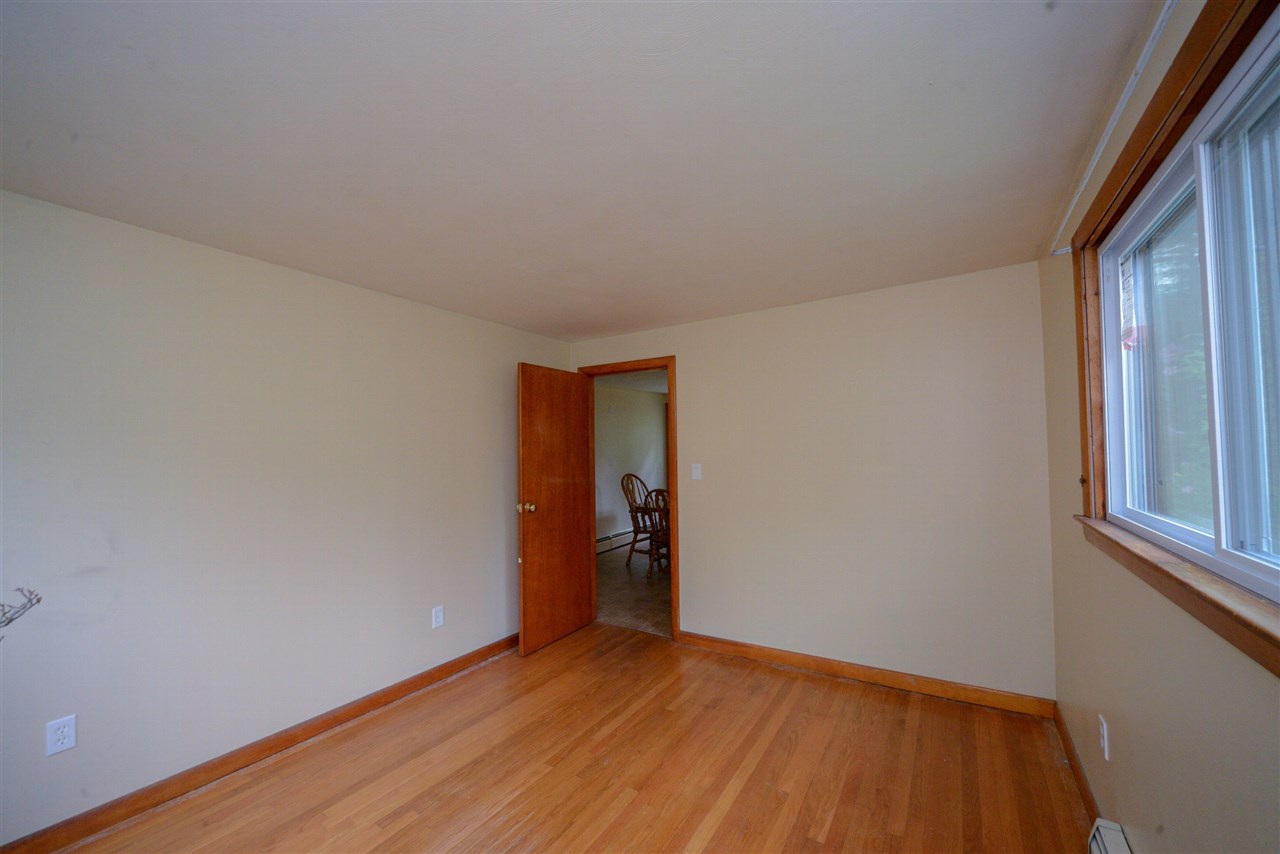 9 Rena Avenue Hudson, NH 03051 - Photo 12 of 30