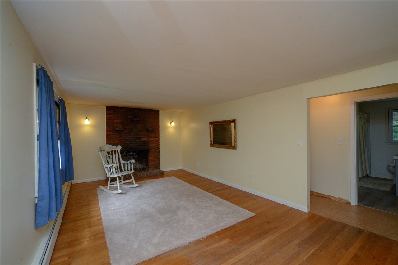 9 Rena Avenue Hudson, NH 03051 - Photo 6 of 30