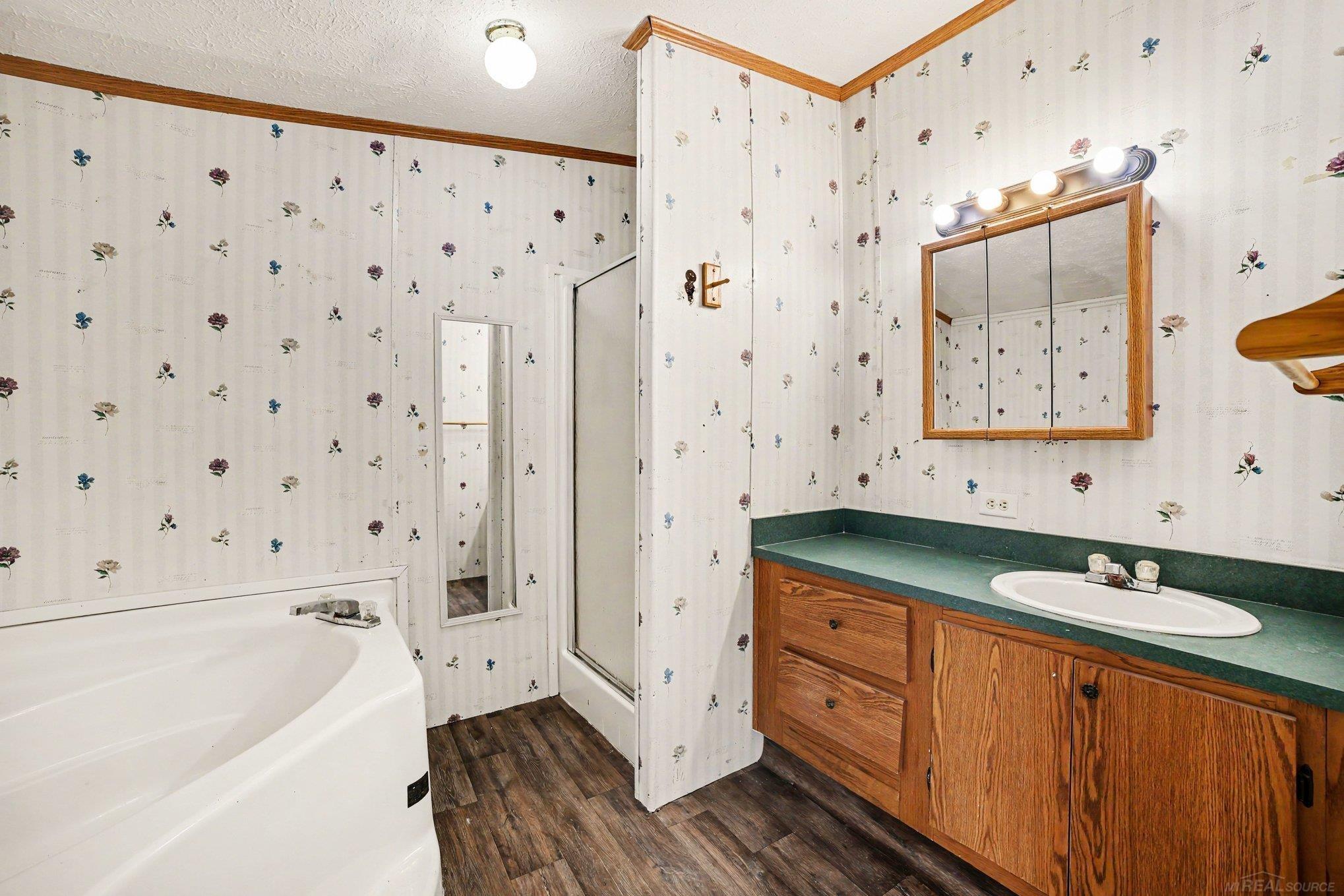 1717 West Townline 16 Road Pinconning, MI 48650 - Photo 15 of 27 50213801-b3c363f4-e8a6-4171-9fb8-324ac50ffcc9.JPG