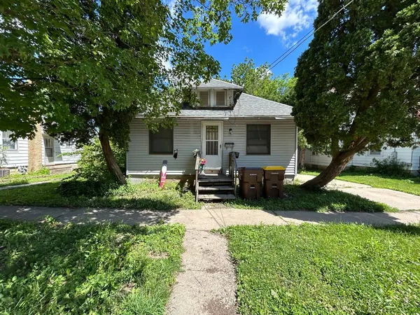 $59,000 | 244 West Homer Street, Freeport, IL 61032