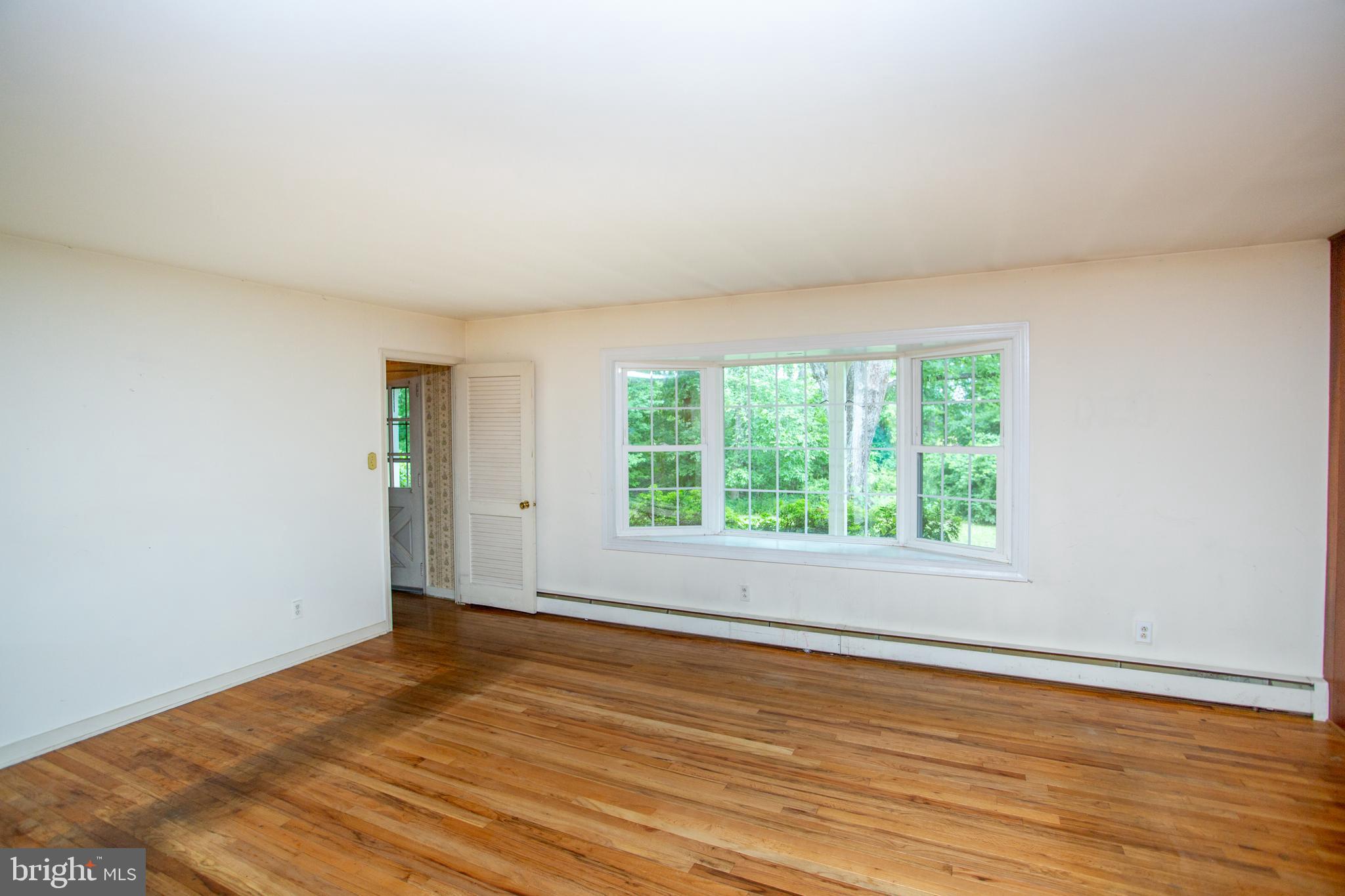 6264 Point Pleasant Pike Doylestown, PA 18902 - Photo 16 of 61