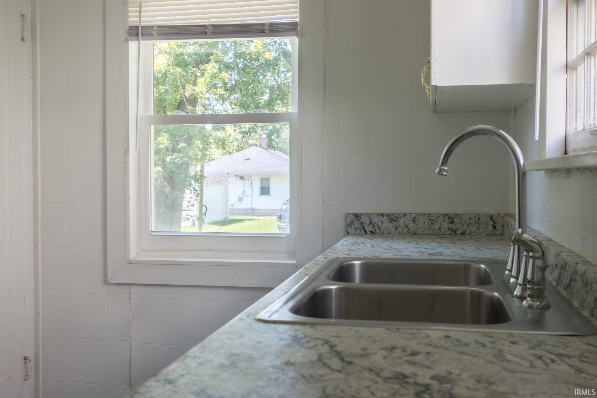 3728 Reed Street Fort Wayne, IN 46806 - Photo 9 of 36 Gallery Image 9