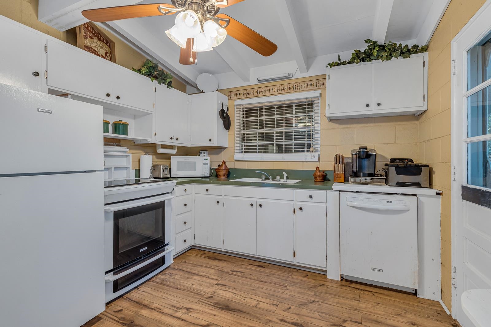 973 Drake Acres Road Quincy, FL 32351 - Photo 8 of 25