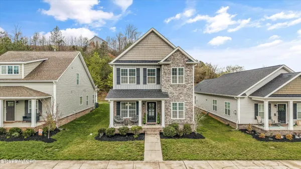 $449,900 | 127 West Rarity Ridge Parkway, Oak Ridge, TN 37830