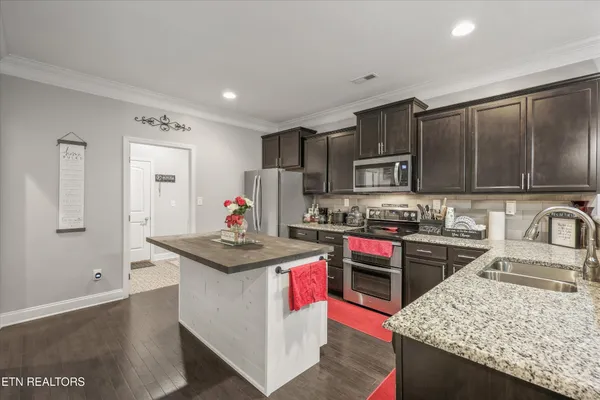 $449,900 | 127 West Rarity Ridge Parkway, Oak Ridge, TN 37830