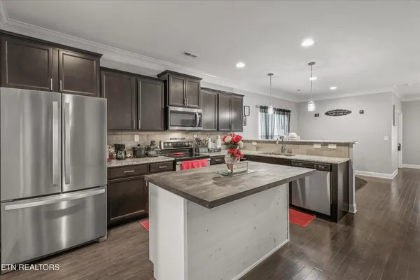 $449,900 | 127 West Rarity Ridge Parkway, Oak Ridge, TN 37830