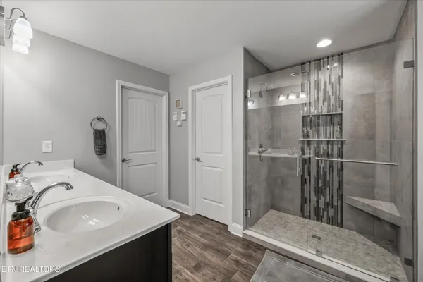 $449,900 | 127 West Rarity Ridge Parkway, Oak Ridge, TN 37830