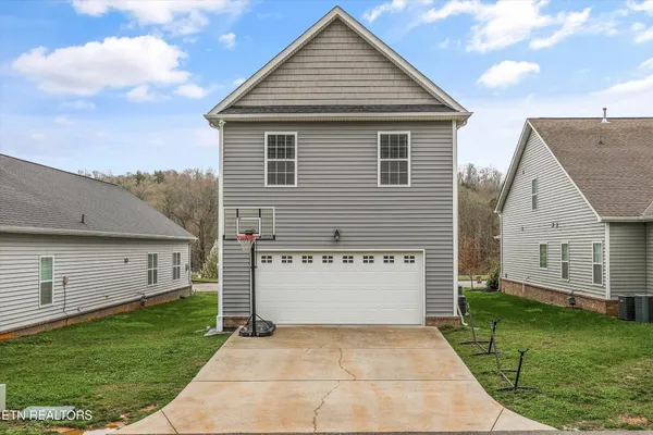 $449,900 | 127 West Rarity Ridge Parkway, Oak Ridge, TN 37830
