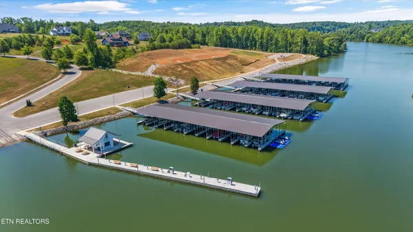 $449,900 | 127 West Rarity Ridge Parkway, Oak Ridge, TN 37830