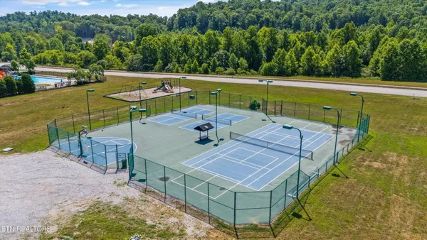 $449,900 | 127 West Rarity Ridge Parkway, Oak Ridge, TN 37830