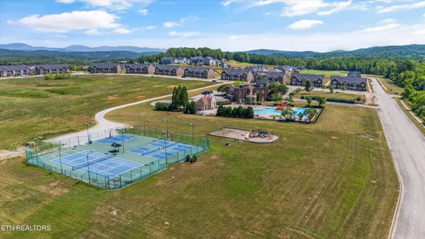 $449,900 | 127 West Rarity Ridge Parkway, Oak Ridge, TN 37830