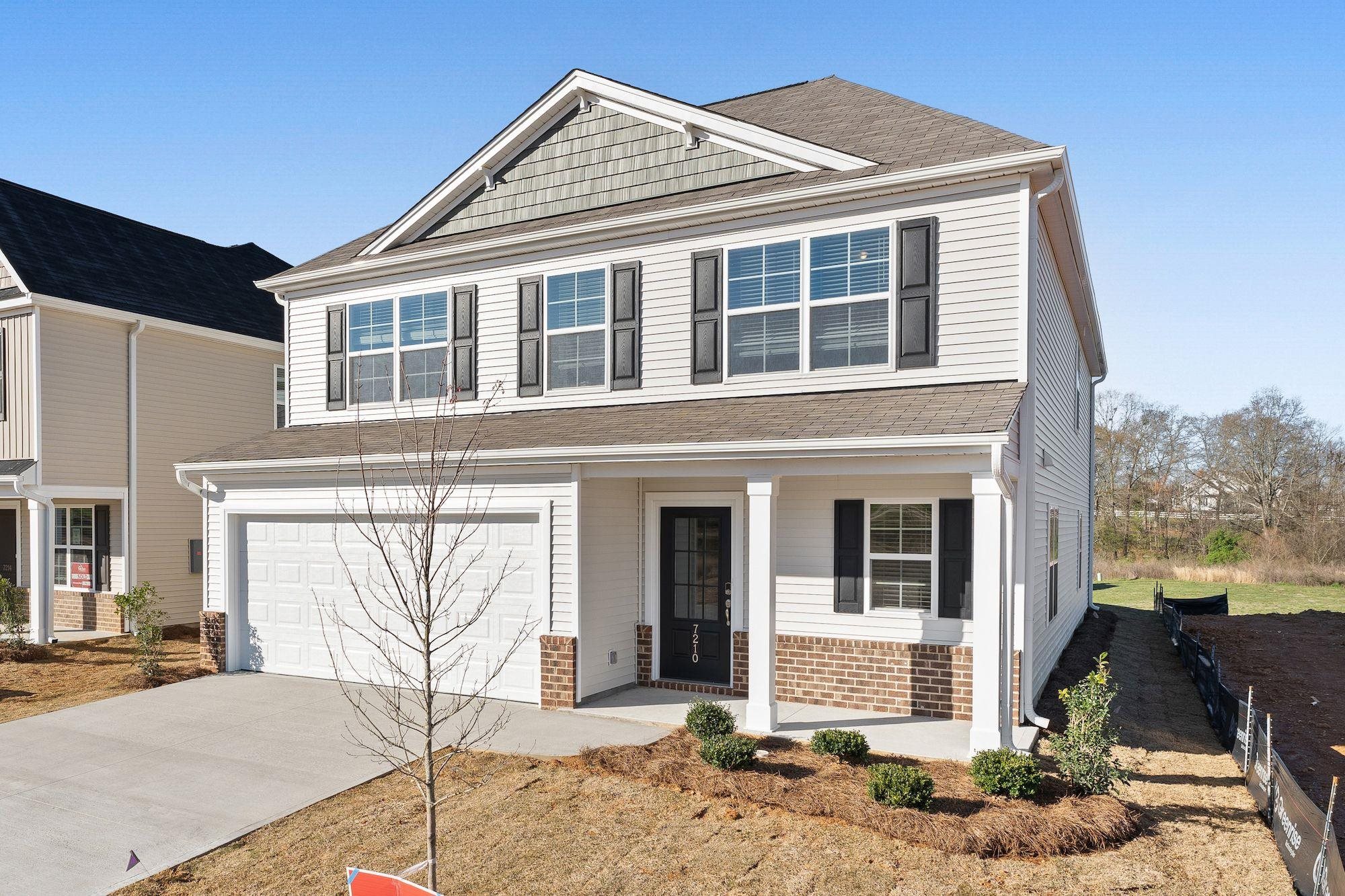 7210 Heirloom Lane Inman, SC 29349 - Photo 3 of 33