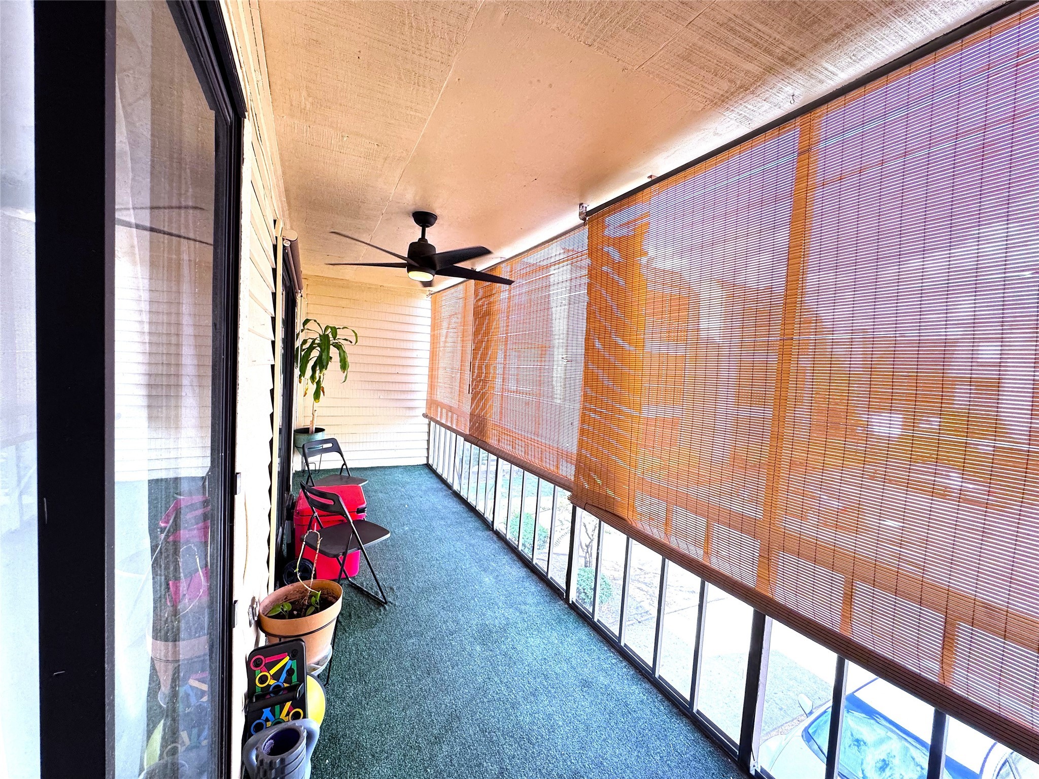 10110 Forum W Drive, Unit 421 Houston, TX 77036 - Photo 24 of 27 a view of entryway