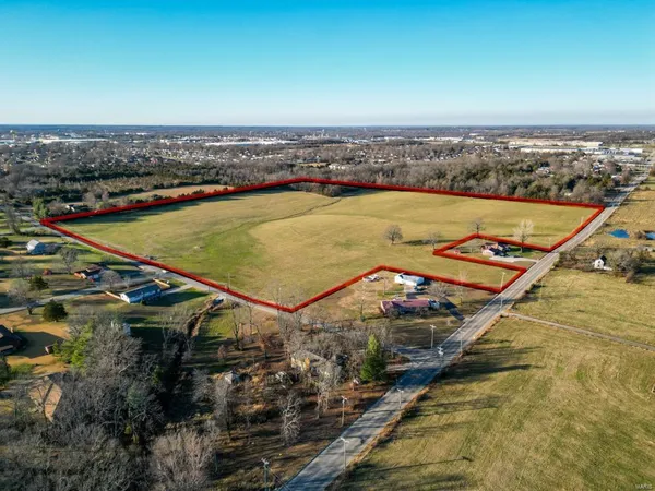$549,900 | 1800 Tower Road, Lebanon, MO 65536