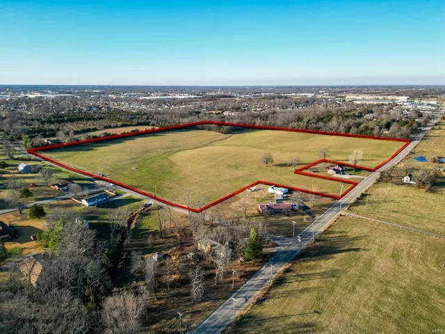 $549,900 | 1800 Tower Road, Lebanon, MO 65536