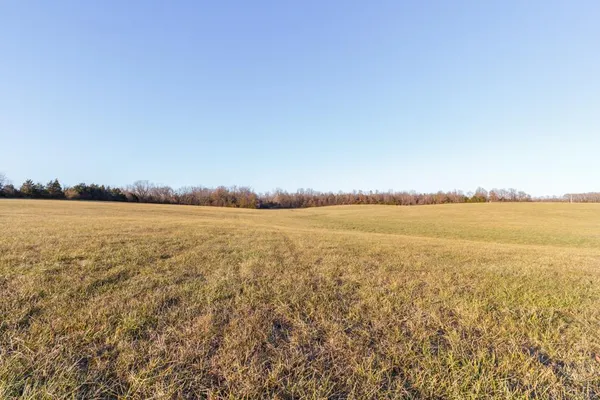 $549,900 | 1800 Tower Road, Lebanon, MO 65536