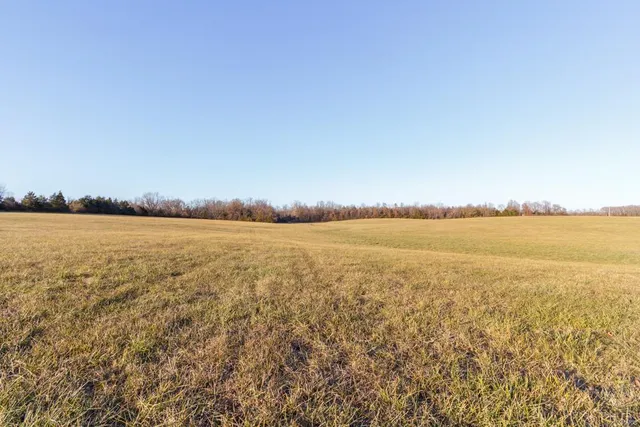 $549,900 | 1800 Tower Road, Lebanon, MO 65536