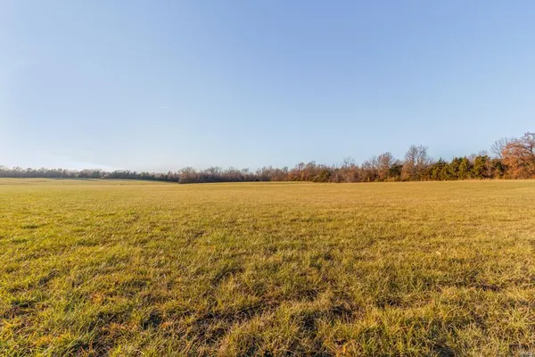$549,900 | 1800 Tower Road, Lebanon, MO 65536