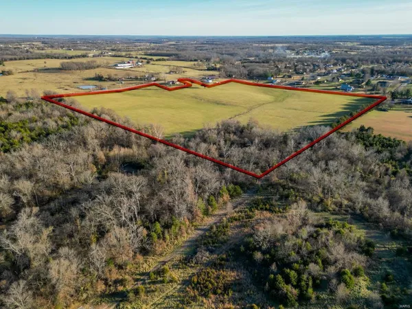 $549,900 | 1800 Tower Road, Lebanon, MO 65536