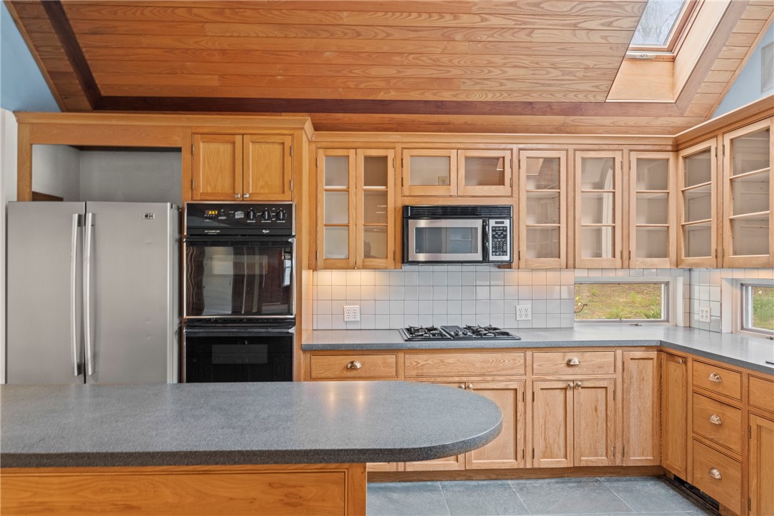 180 Ross Hill Road Charlestown, RI 02813 - Photo 12 of 50 Gallery Image 12