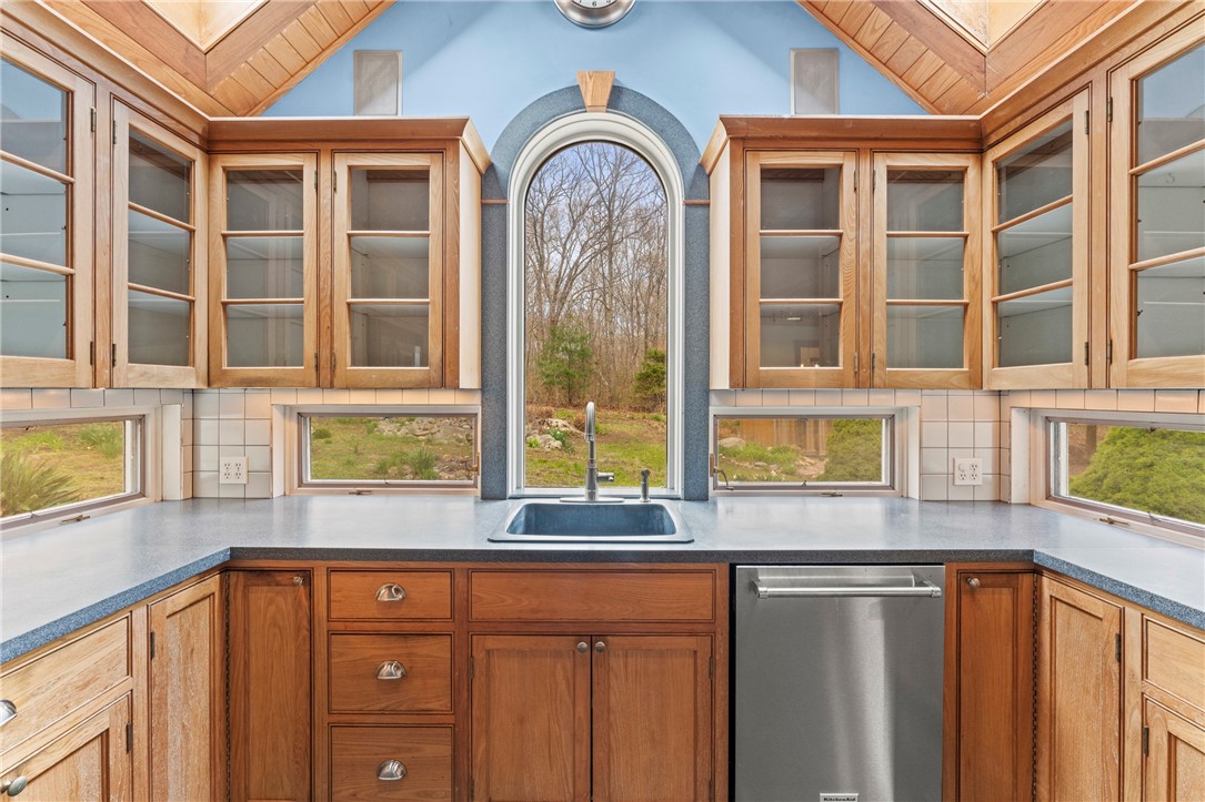 180 Ross Hill Road Charlestown, RI 02813 - Photo 13 of 50 Gallery Image 13