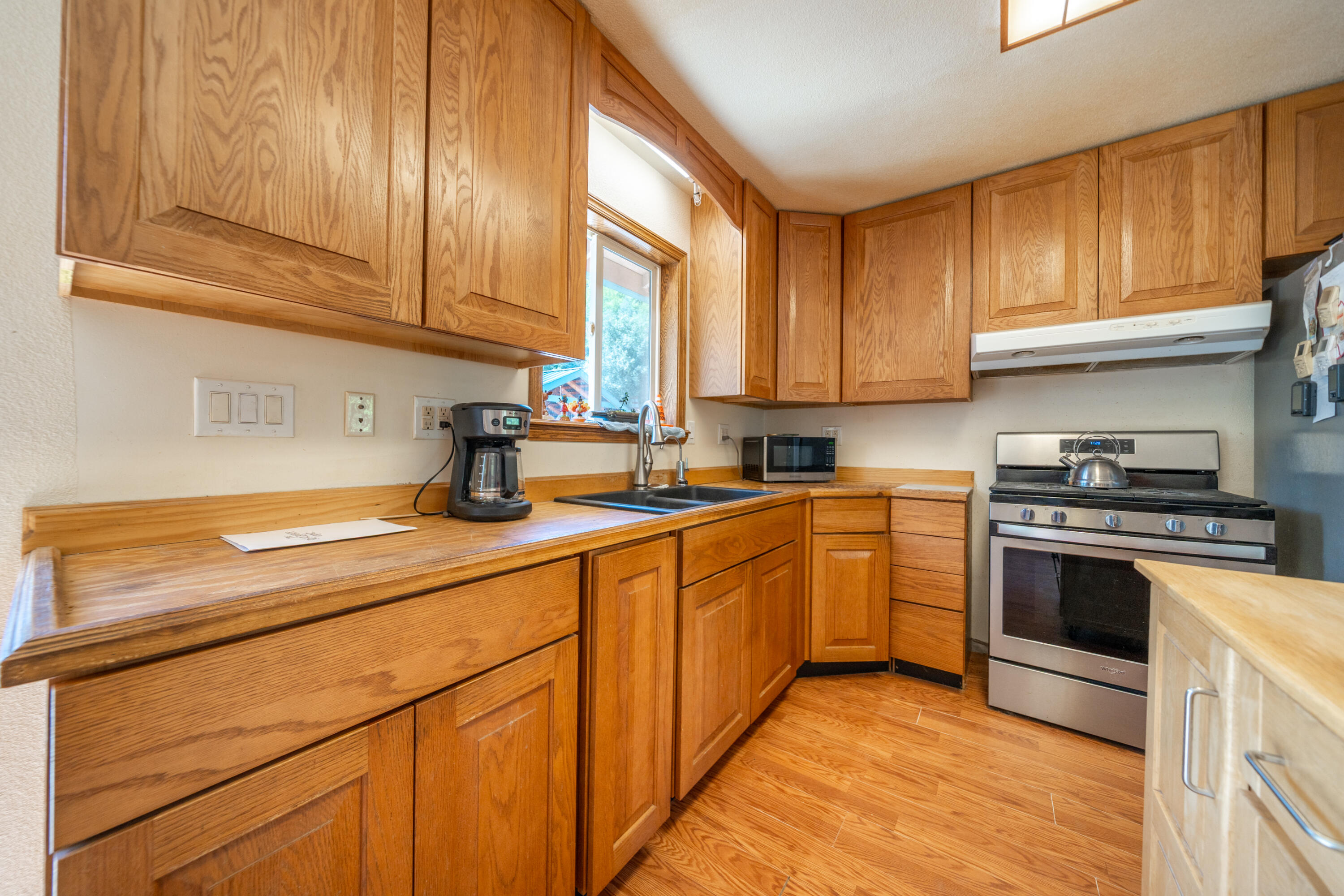 14493 Aloha Road Bella Vista, CA 96008 - Photo 15 of 117 14493 Aloha Rd-18