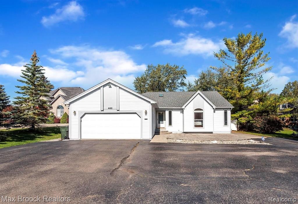 462 South Blvd Boulevard Rochester, MI 48307 - Photo 1 of 44 Gallery Image 1