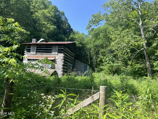 $79,900 | 5742 Coeburn Road, Coeburn, VA 24230