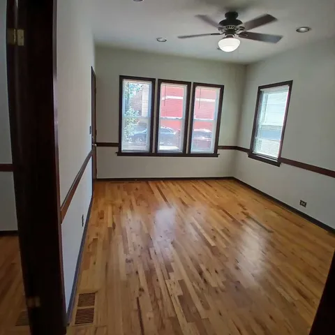 $1,595 | 2856 North Western Avenue, Unit 1, Chicago, IL 60618