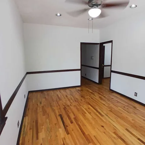 $1,595 | 2856 North Western Avenue, Unit 1, Chicago, IL 60618