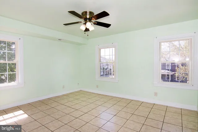 $2,000 | 330-332 East Broadway, Salem, NJ 08079