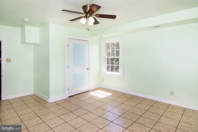 $2,000 | 330-332 East Broadway, Salem, NJ 08079