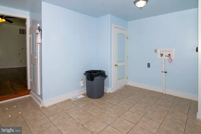 $2,000 | 330-332 East Broadway, Salem, NJ 08079