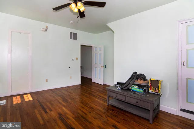 $2,000 | 330-332 East Broadway, Salem, NJ 08079