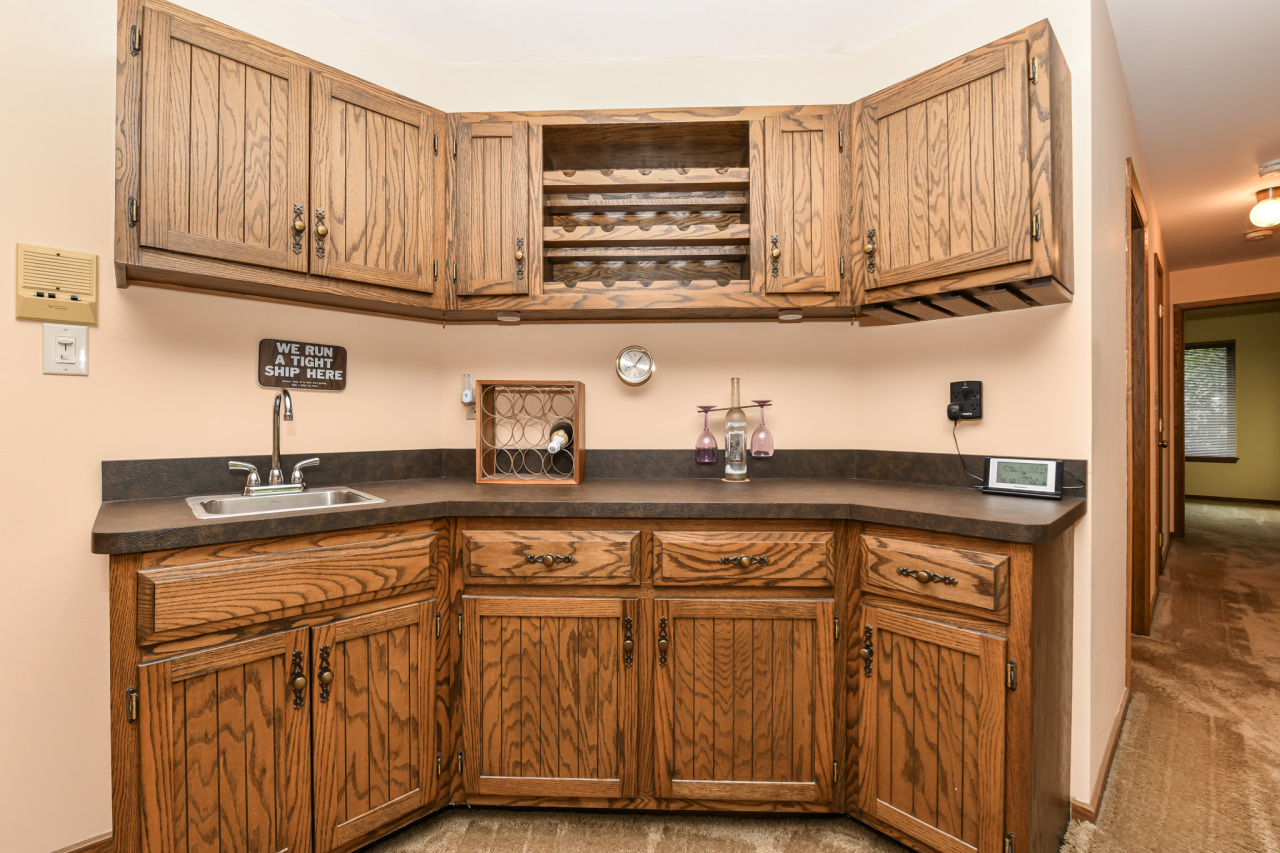 23 Willabay Drive, Unit D Williams Bay, WI 53191 - Photo 13 of 42 Custom built wet bar