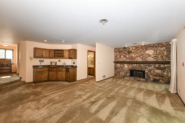 $349,000 | 23 Willabay Drive, Unit D, Williams Bay, WI 53191