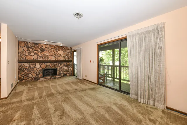 $349,000 | 23 Willabay Drive, Unit D, Williams Bay, WI 53191