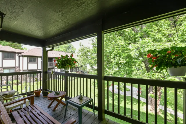 $345,000 | 23 Willabay Drive, Unit D, Williams Bay, WI 53191