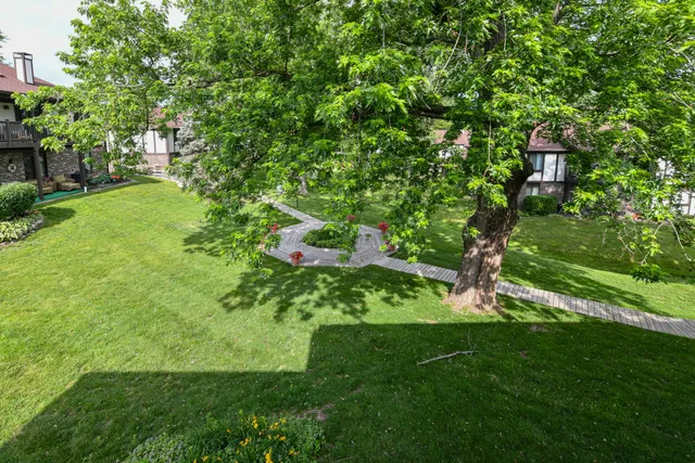 $349,000 | 23 Willabay Drive, Unit D, Williams Bay, WI 53191