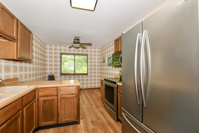 $349,000 | 23 Willabay Drive, Unit D, Williams Bay, WI 53191