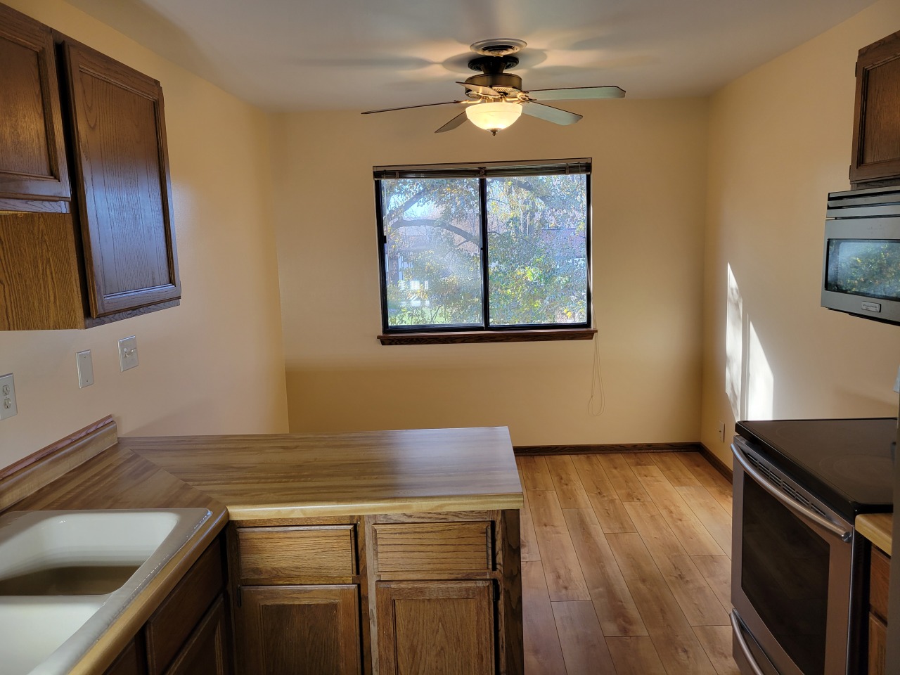 23 Willabay Drive, Unit D Williams Bay, WI 53191 - Photo 22 of 42 Photo 39