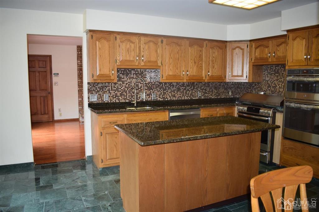 69 Fresh Ponds Road Monroe Township, NJ 08831 - Photo 11 of 42 Gallery Image 11