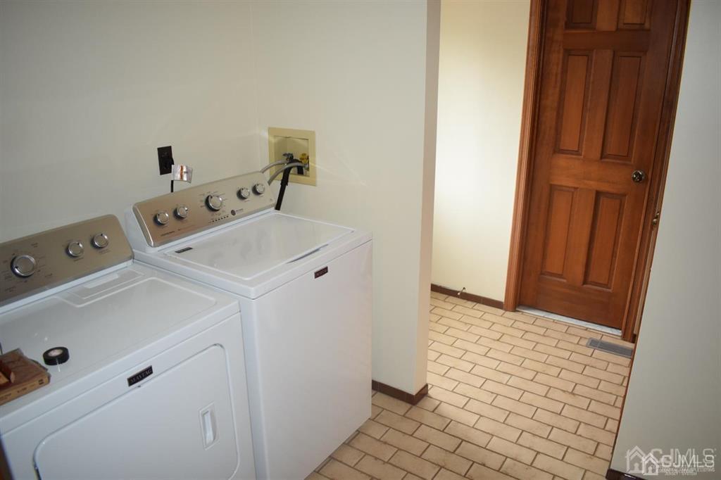 69 Fresh Ponds Road Monroe Township, NJ 08831 - Photo 20 of 42 Gallery Image 20