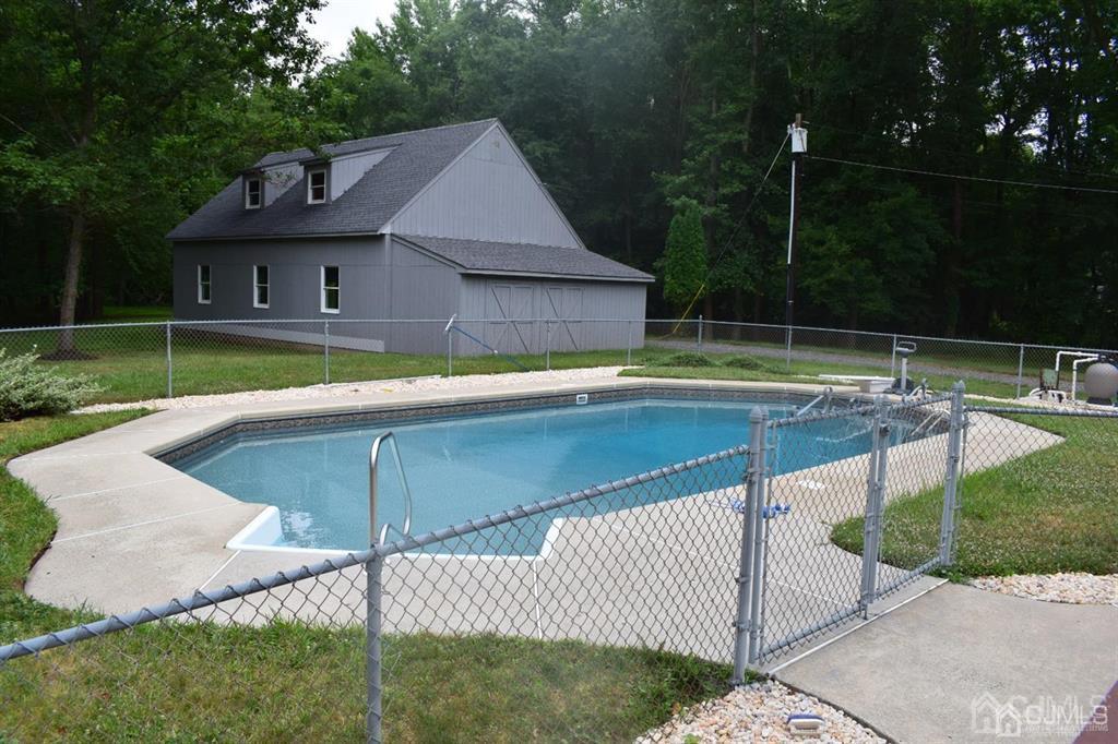 69 Fresh Ponds Road Monroe Township, NJ 08831 - Photo 38 of 42 Gallery Image 38