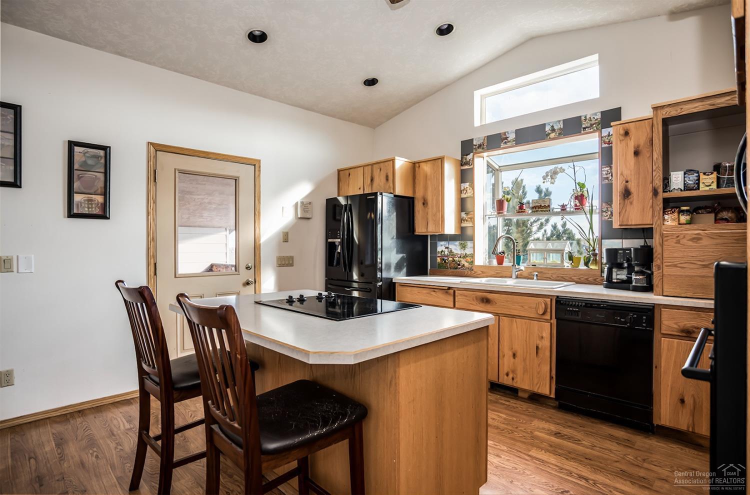 66620 West Cascade Bend, OR 97703 - Photo 10 of 23 Additional Photo