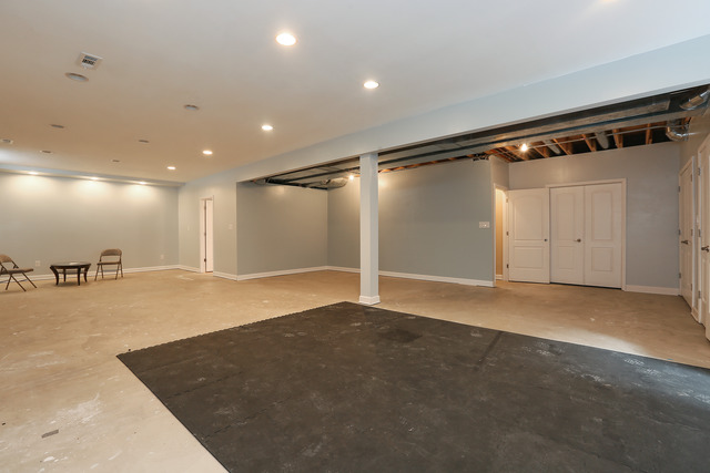 248 Highland Road Willowbrook, IL 60527 - Photo 23 of 25 a view of empty room
