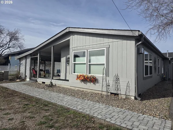$375,000 | 3115 Grove Bakercity Or 97814, Baker City, OR 97814