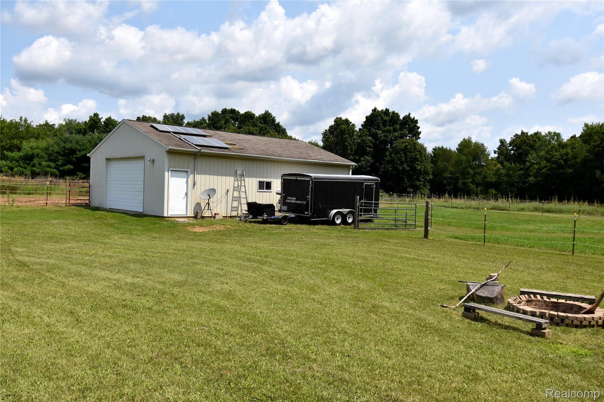 6747 Pinckney Road Pinckney, MI 48169 - Photo 41 of 44 38 POLE BARN.JPG
